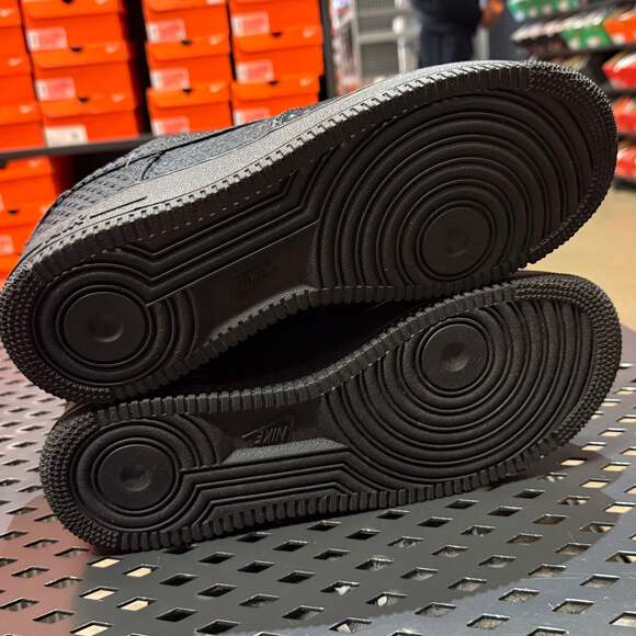 NIKE AIR FORCE 1 BLACK VDAY – , - Picture 5 of 10